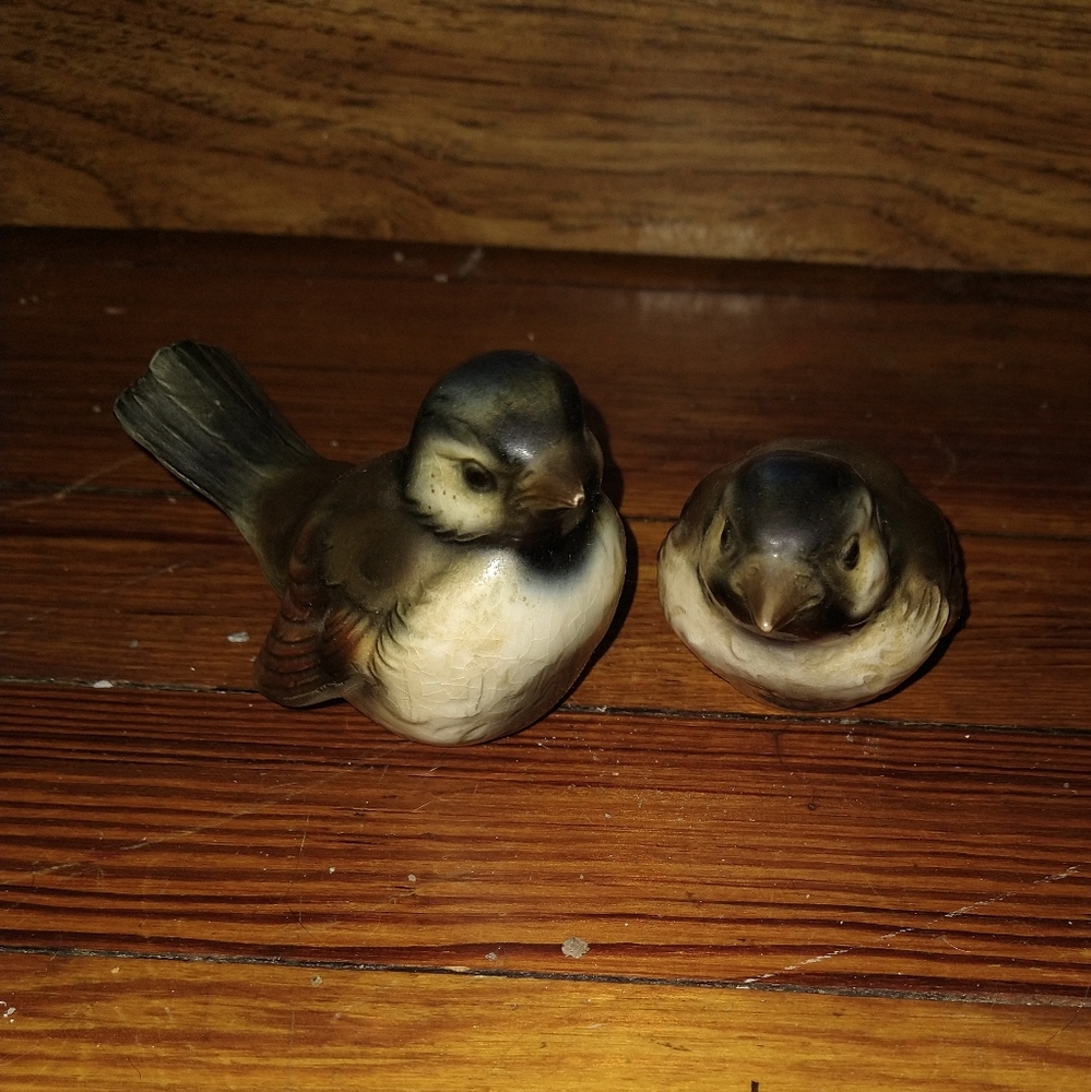 Bird figures